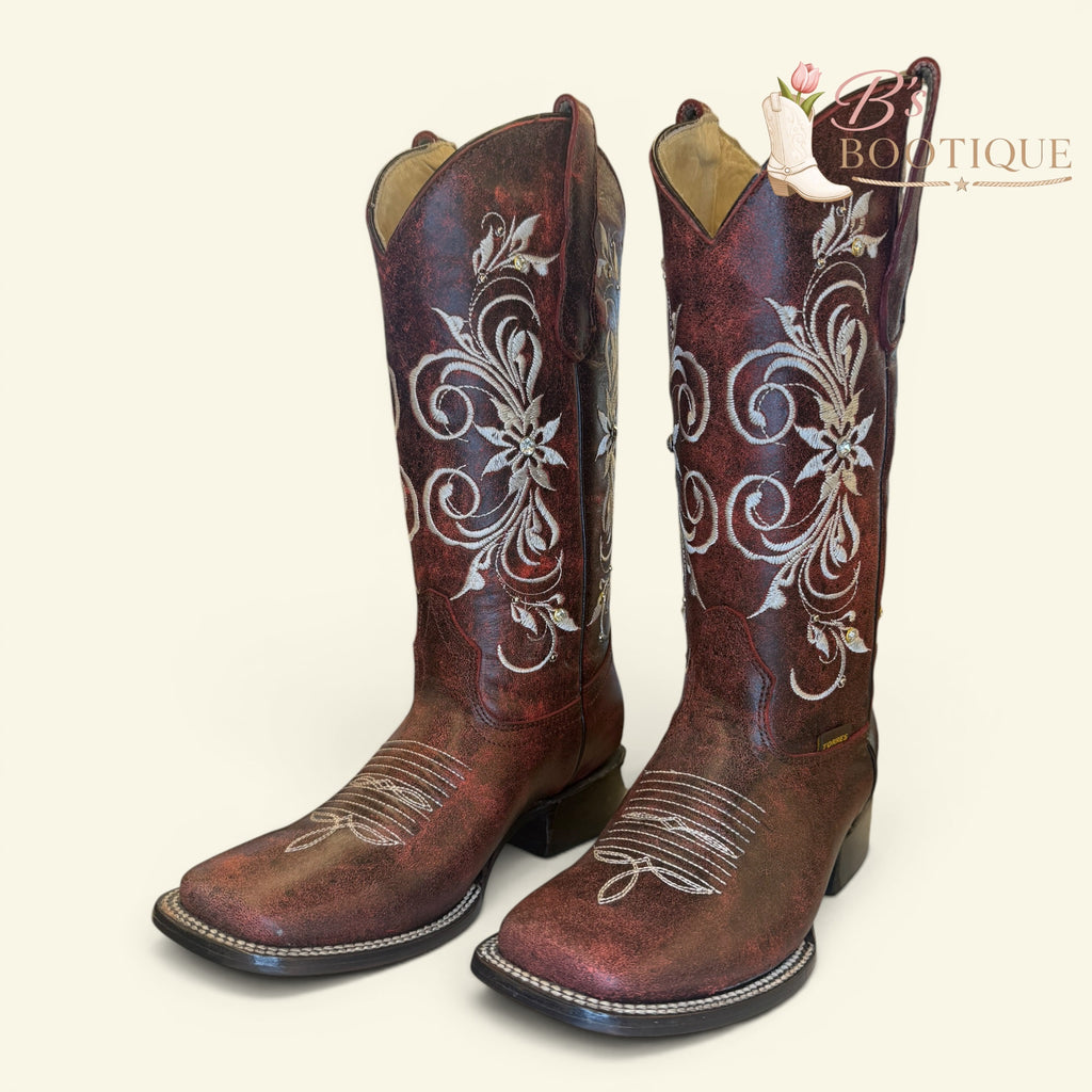 Torres Boot Ranch - Dahlia - Vintage Wine